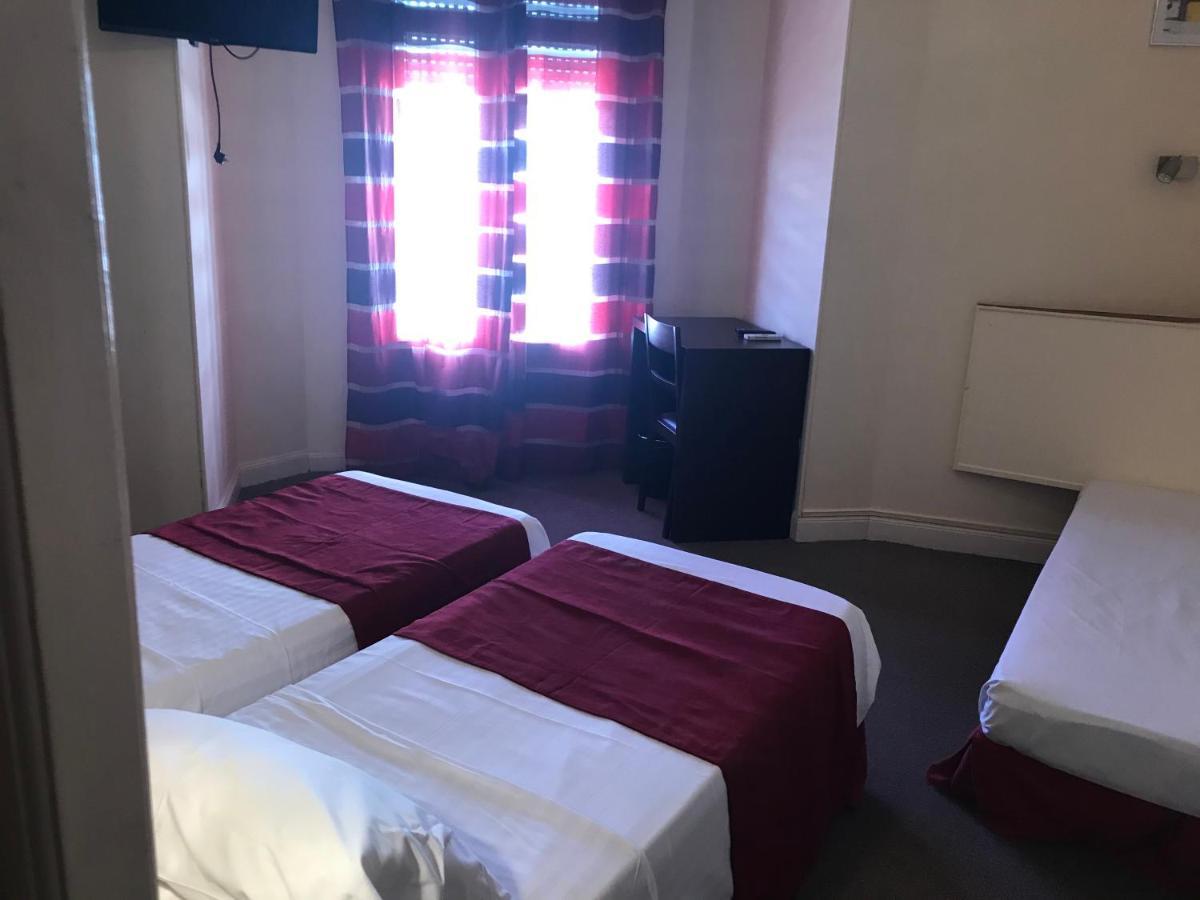 Hôtel Savoy Juan-les-Pins Buitenkant foto