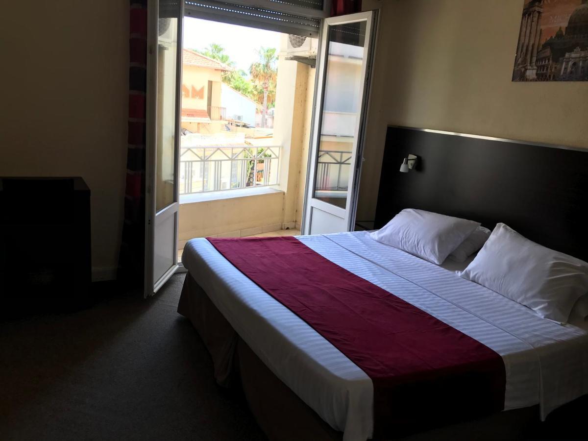Hôtel Savoy Juan-les-Pins Buitenkant foto
