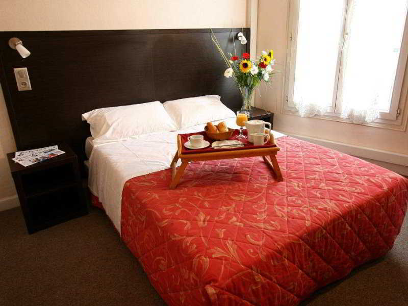 Hôtel Savoy Juan-les-Pins Buitenkant foto