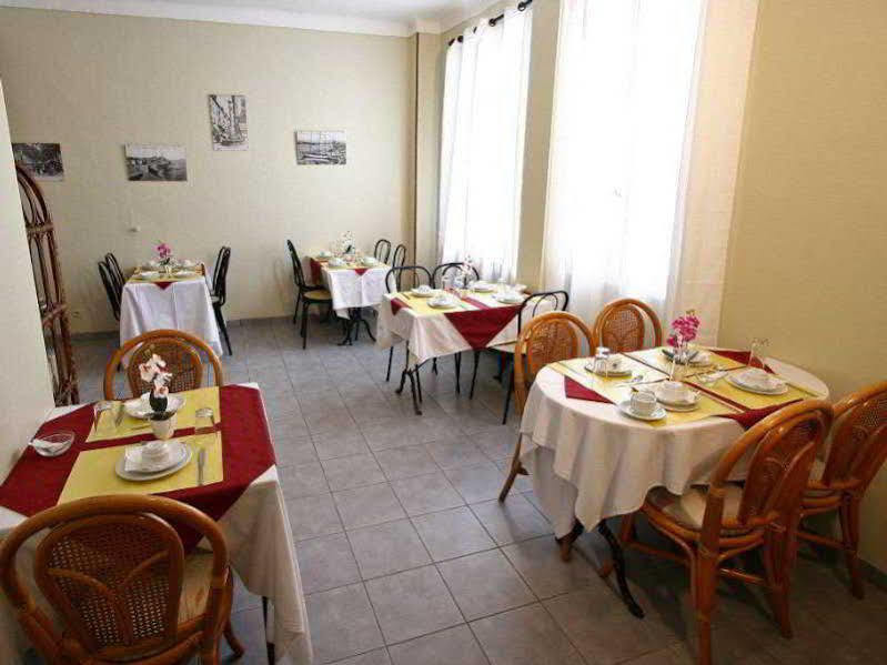 Hôtel Savoy Juan-les-Pins Buitenkant foto