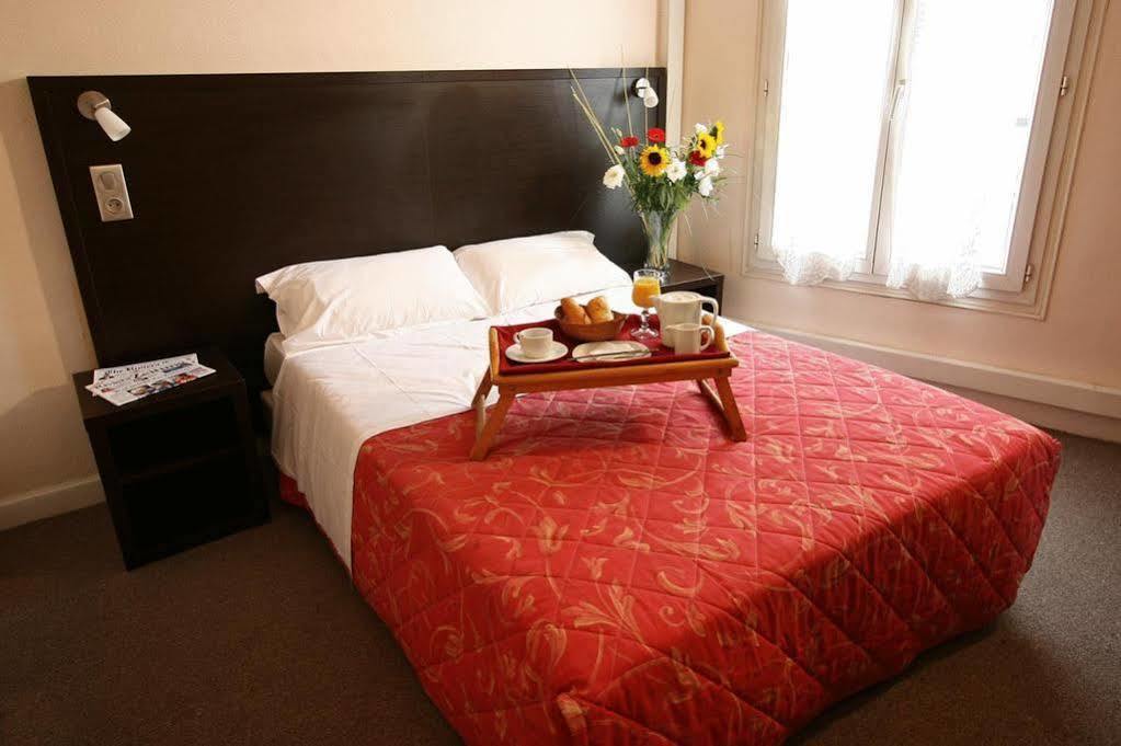 Hôtel Savoy Juan-les-Pins Buitenkant foto